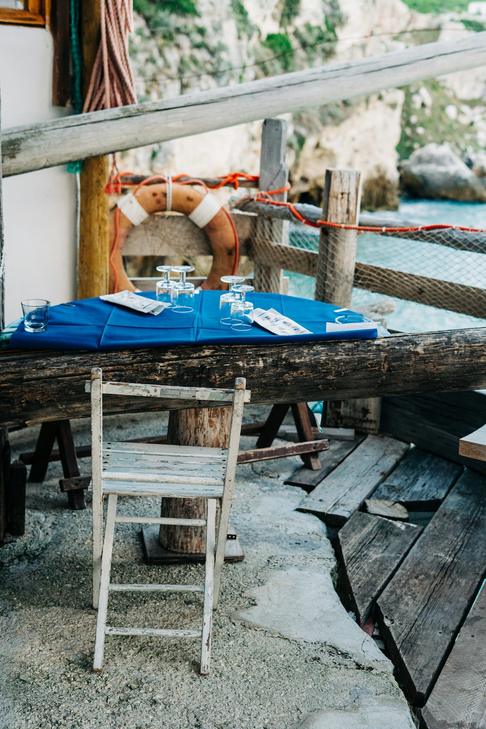 Terraza junto al mar en Menorca